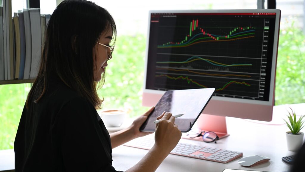 woman trading